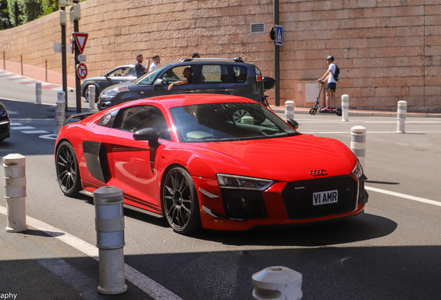 Audi R8 V10 Plus 2015