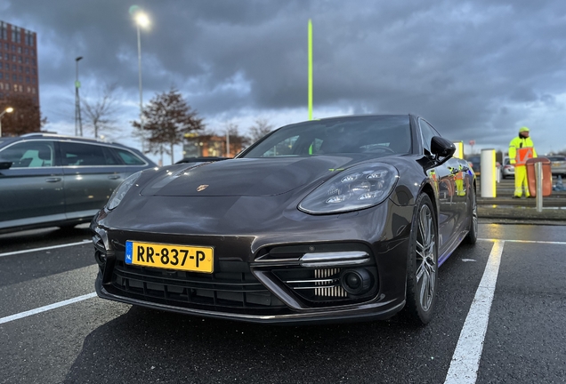 Porsche 971 Panamera Turbo S E-Hybrid Executive