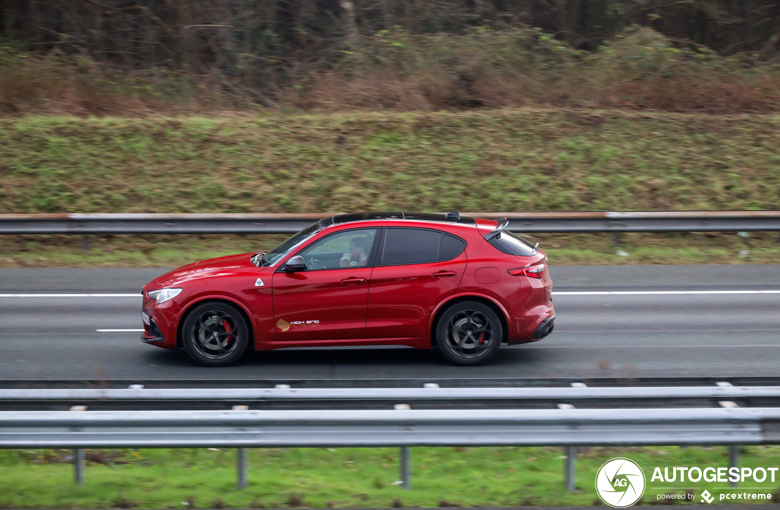 Alfa Romeo Pogea Racing Stelvio Quadrifoglio Centurion 1Plus