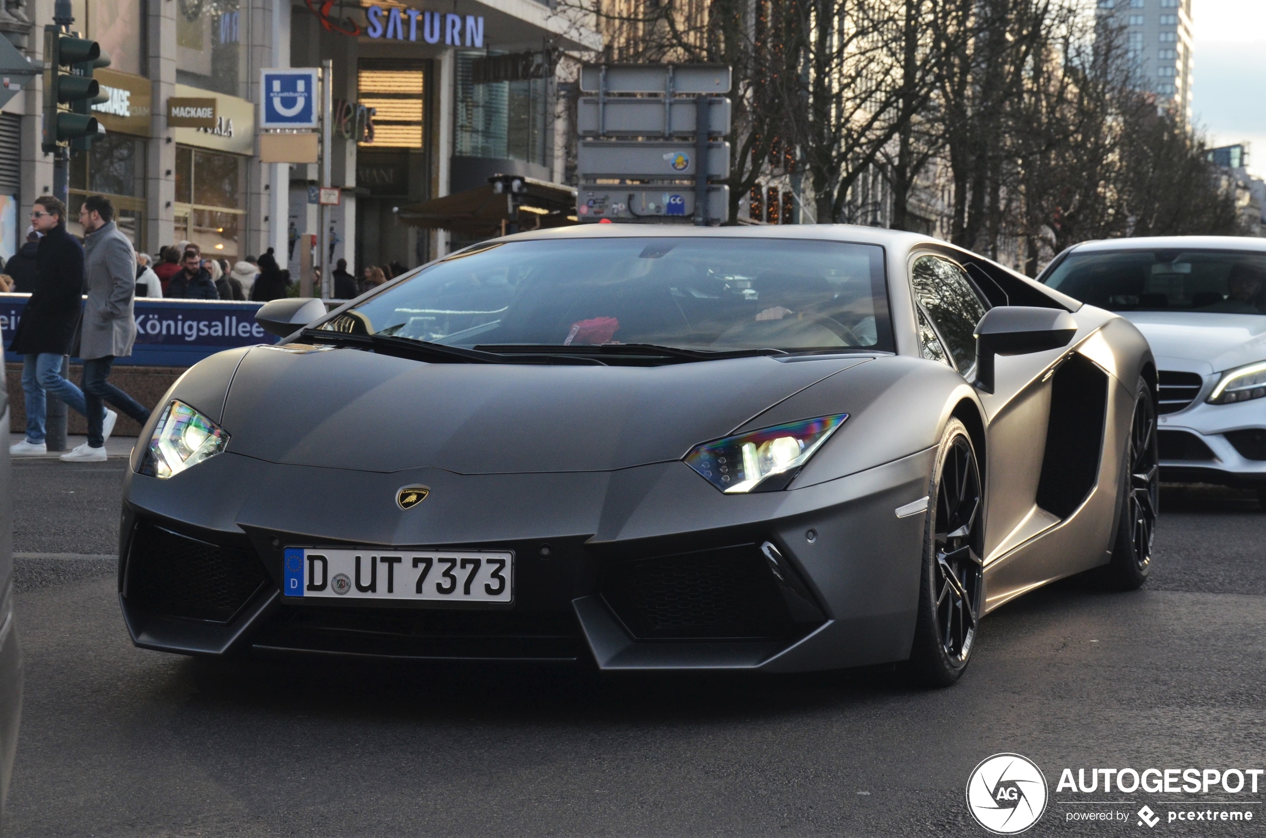 Lamborghini Aventador LP700-4