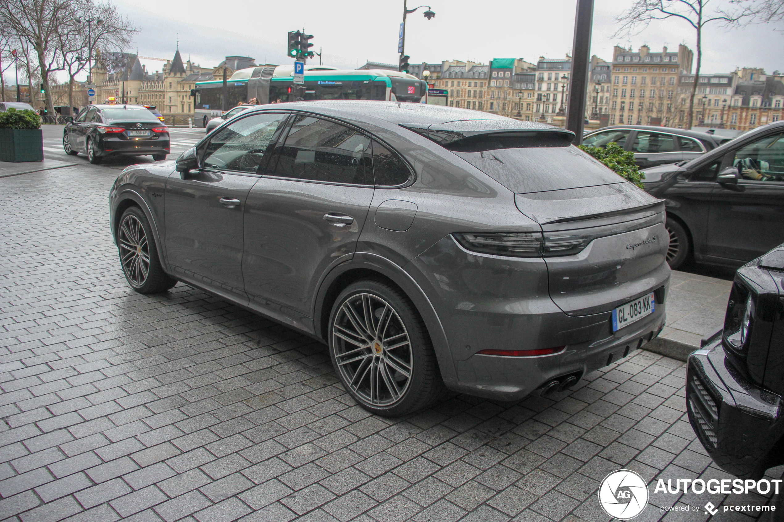 Porsche Cayenne Coupé Turbo S E-Hybrid