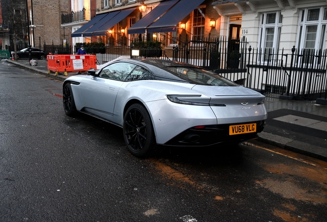 Aston Martin DB11