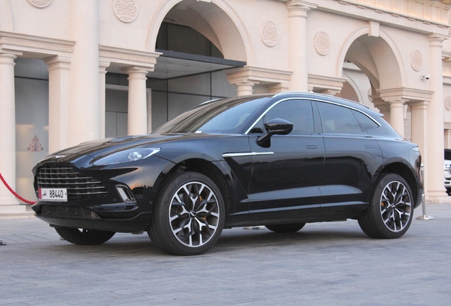 Aston Martin DBX