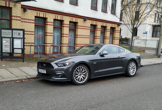 Ford Mustang GT 2015