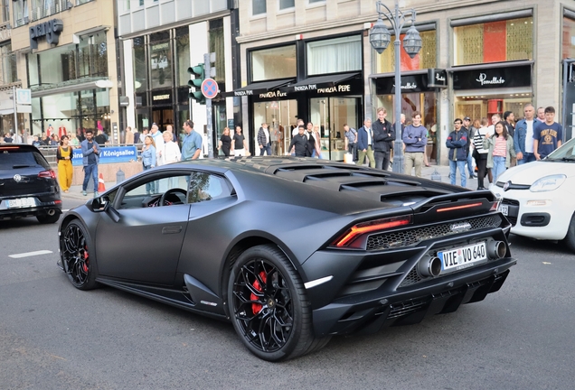 Lamborghini Huracán LP640-4 EVO