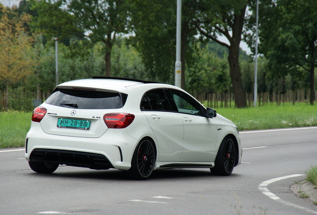 Mercedes-AMG A 45 W176 2015