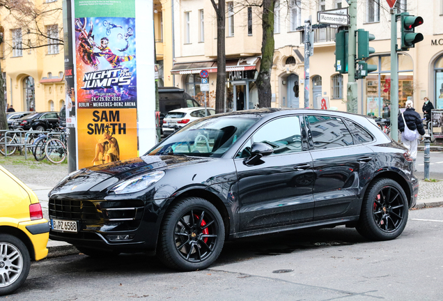 Porsche 95B Macan Turbo