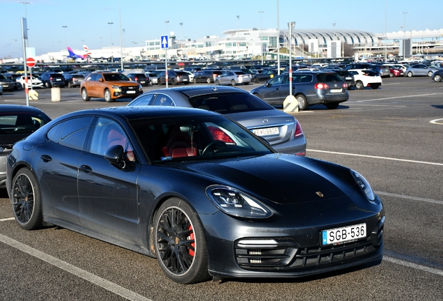 Porsche 971 Panamera Turbo