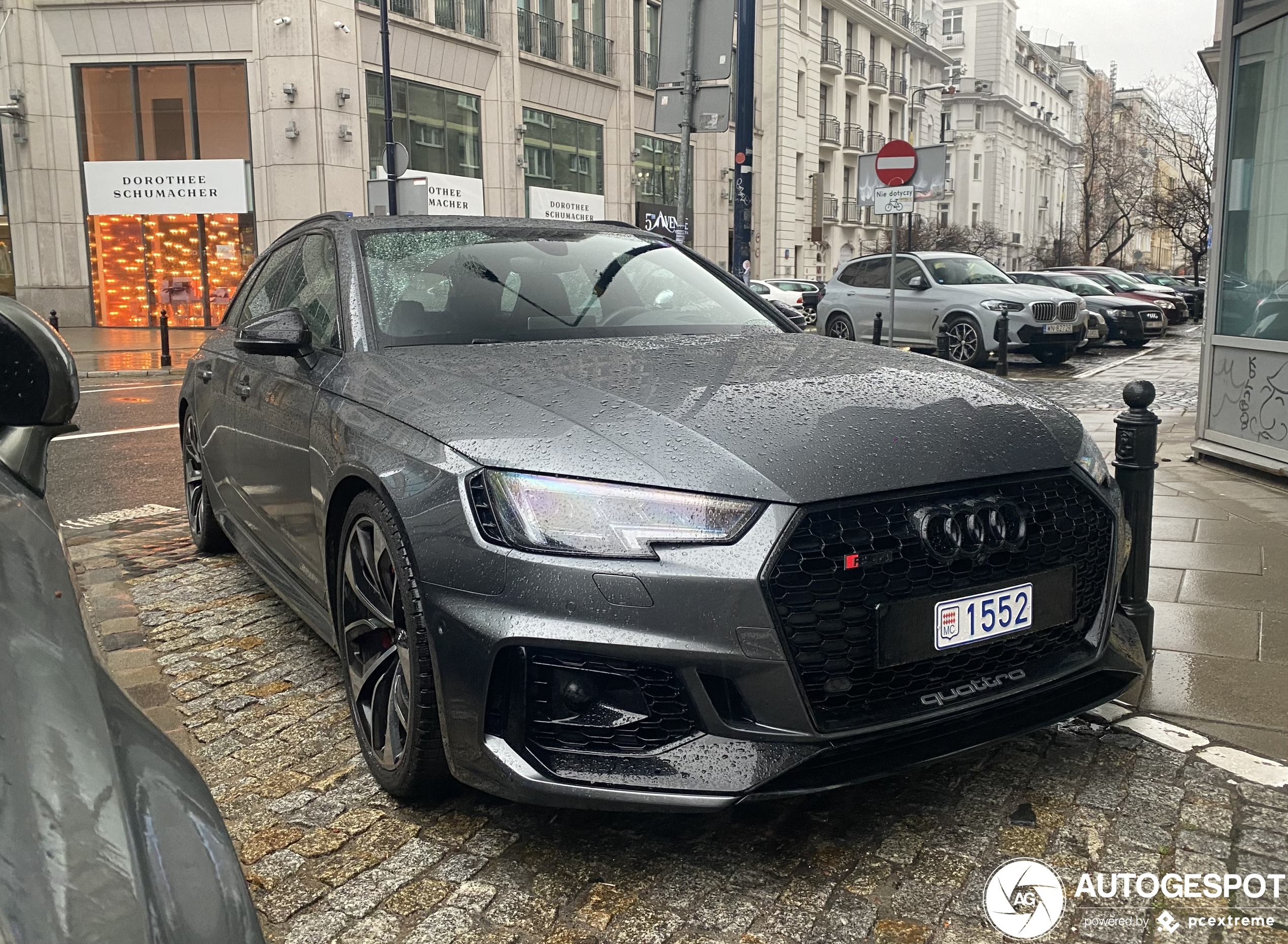 Audi RS4 Avant B9