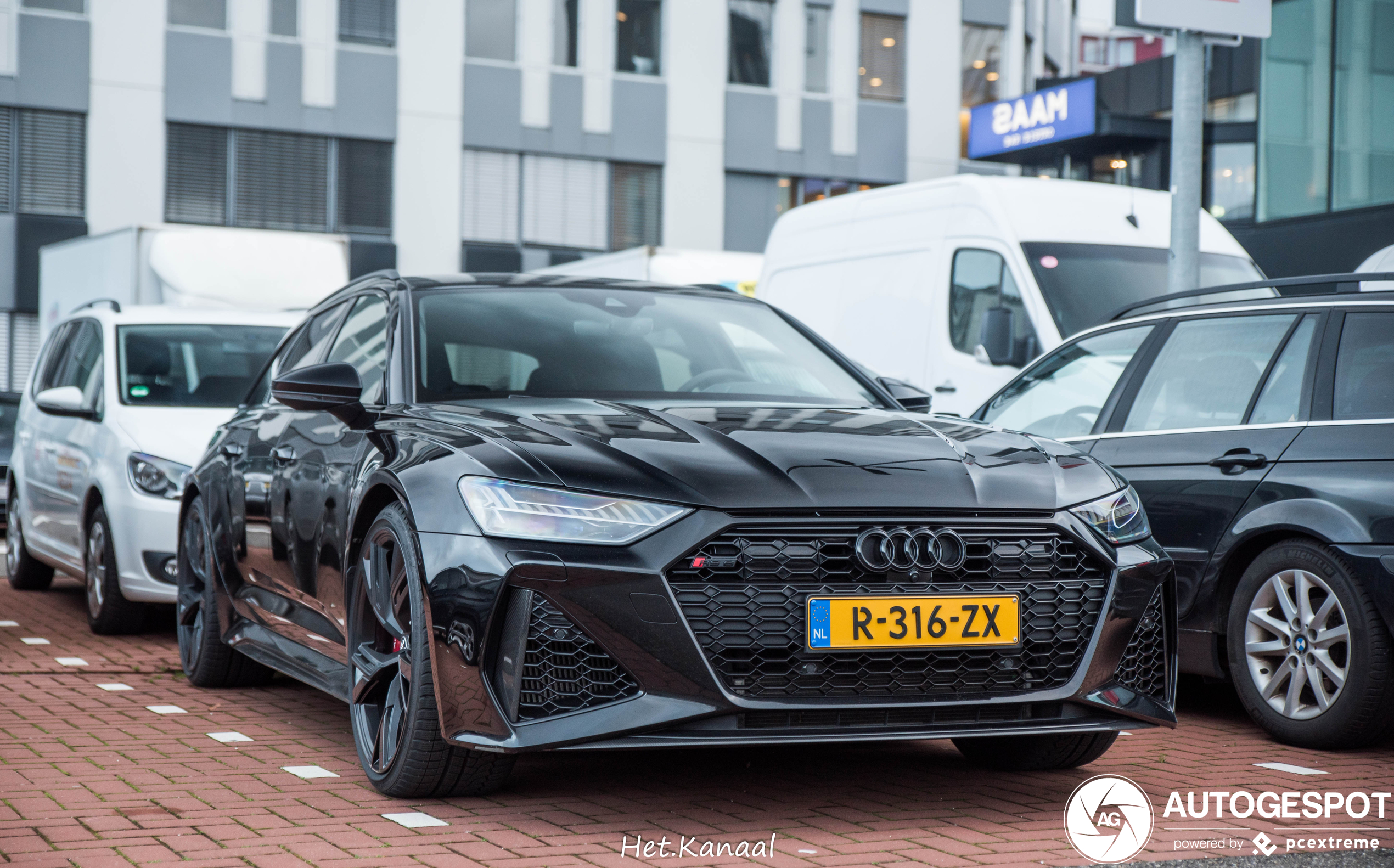 Audi RS6 Avant C8