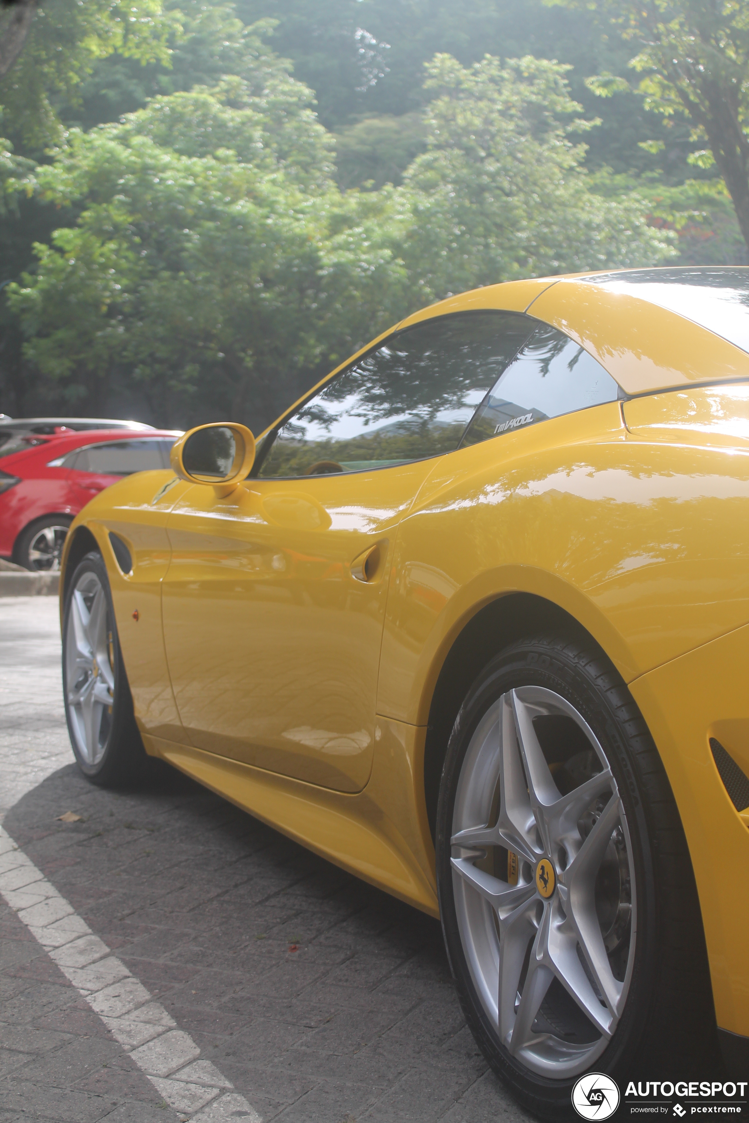 Ferrari California T