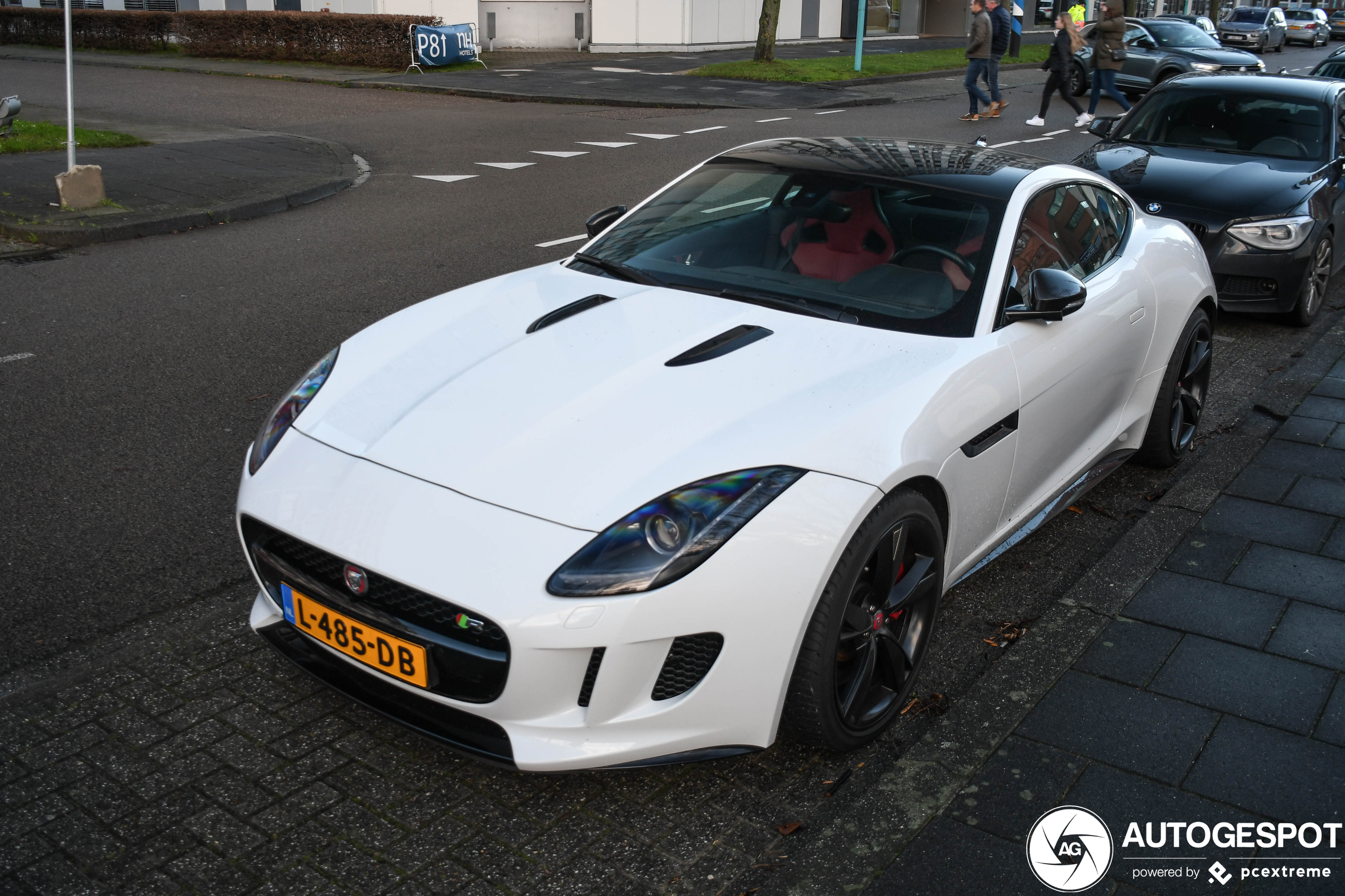 Jaguar F-TYPE R Coupé