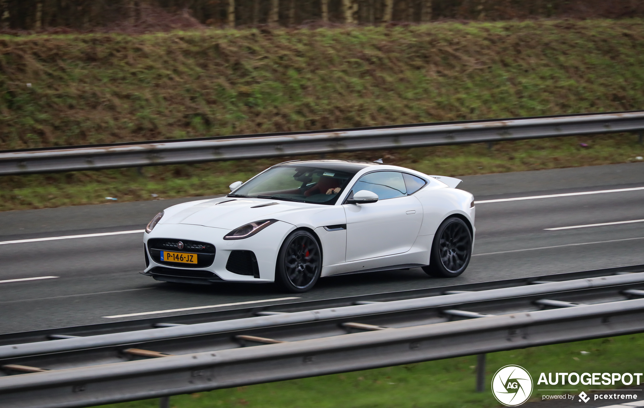 Jaguar F-TYPE R Coupé