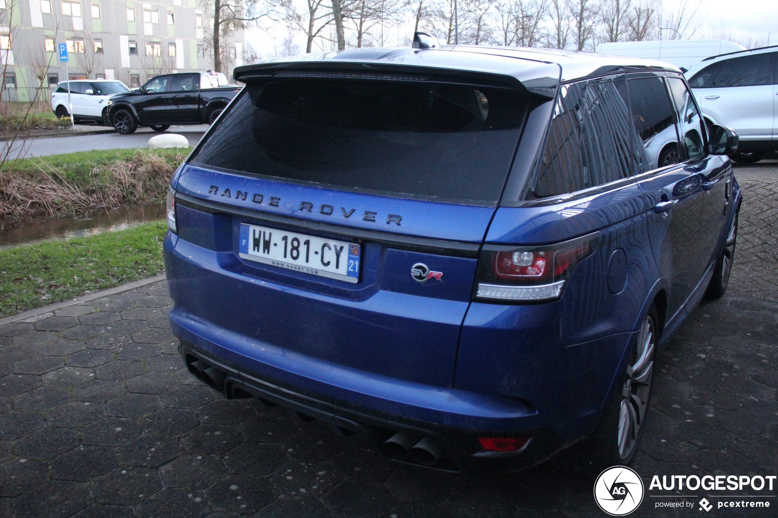 Land Rover Range Rover Sport SVR