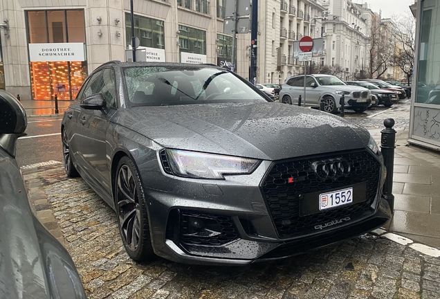 Audi RS4 Avant B9