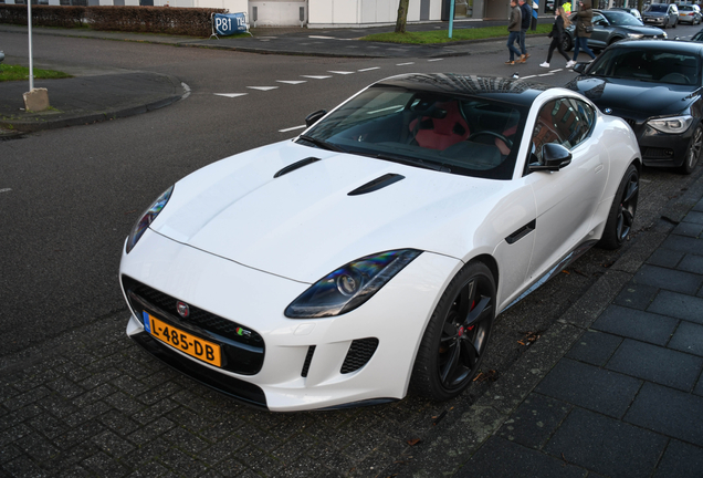 Jaguar F-TYPE R Coupé