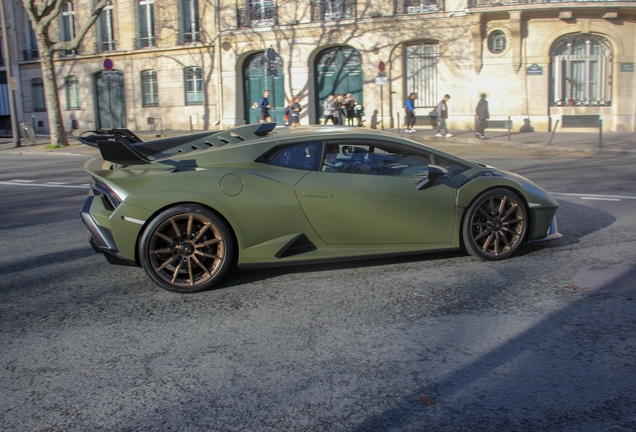 Lamborghini Huracán LP640-2 STO