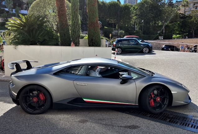 Lamborghini Huracán LP640-4 Performante