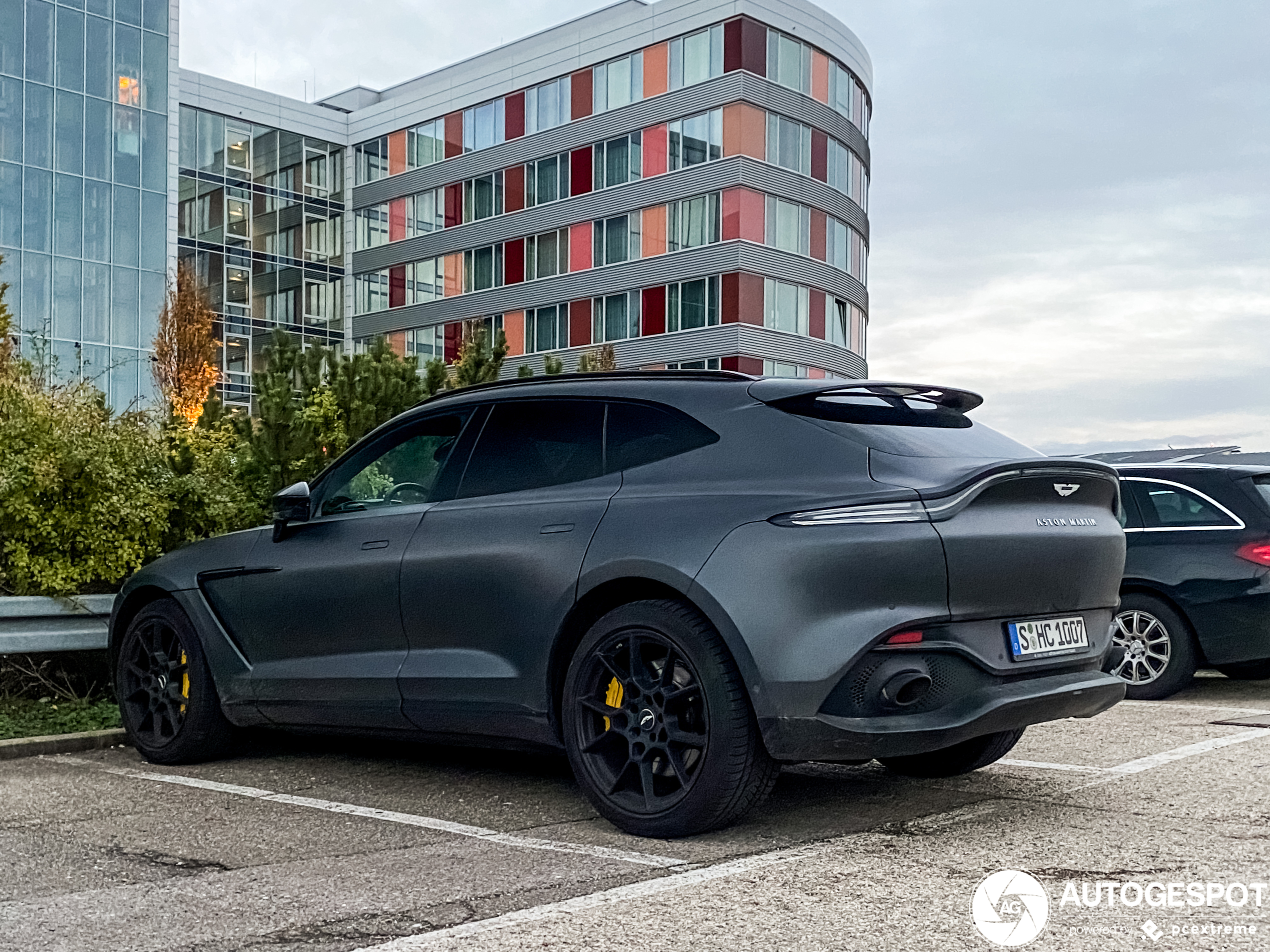 Aston Martin DBX