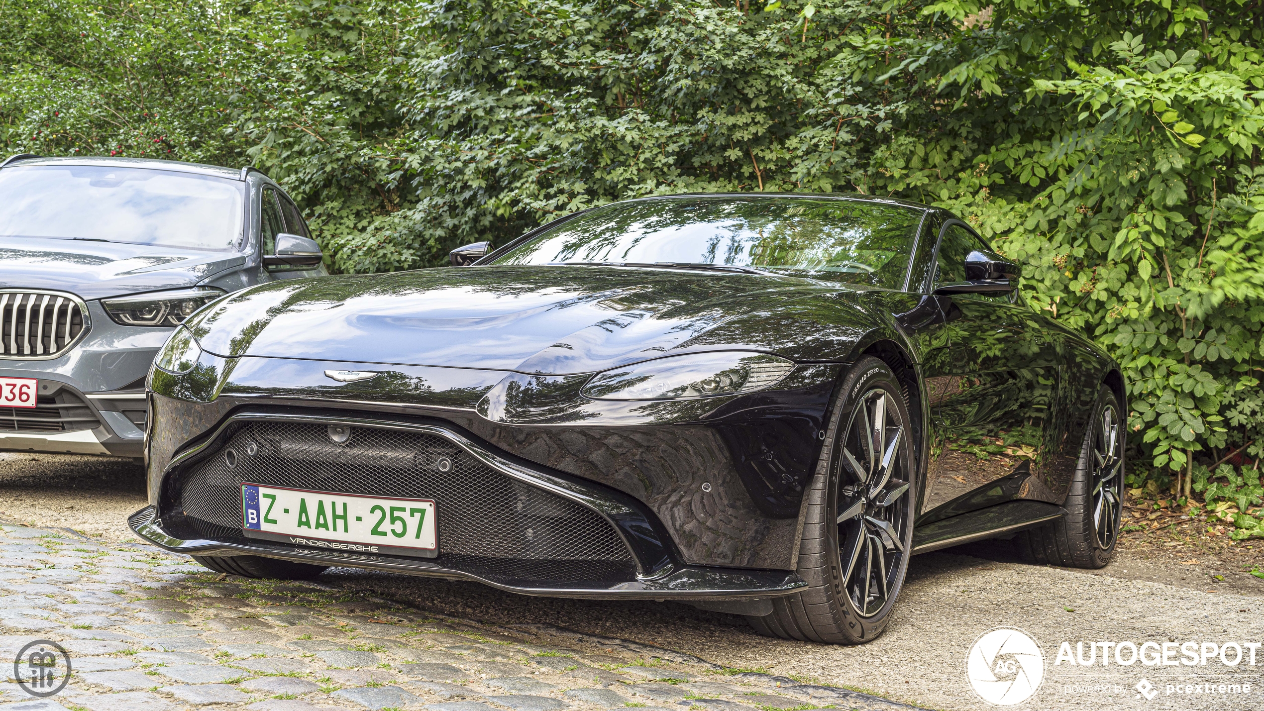 Aston Martin V8 Vantage 2018