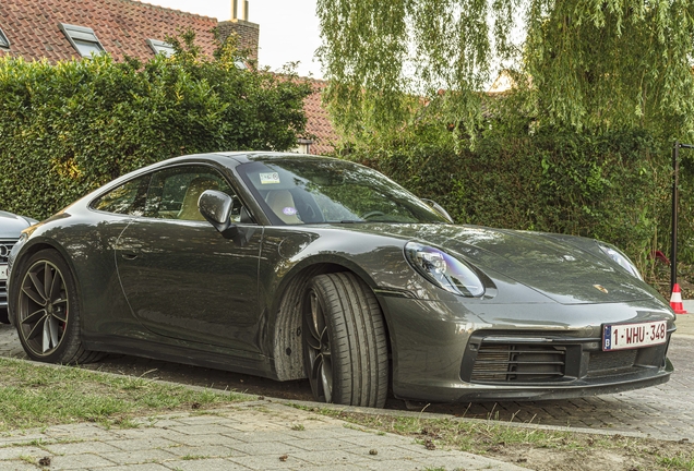 Porsche 992 Carrera 4S