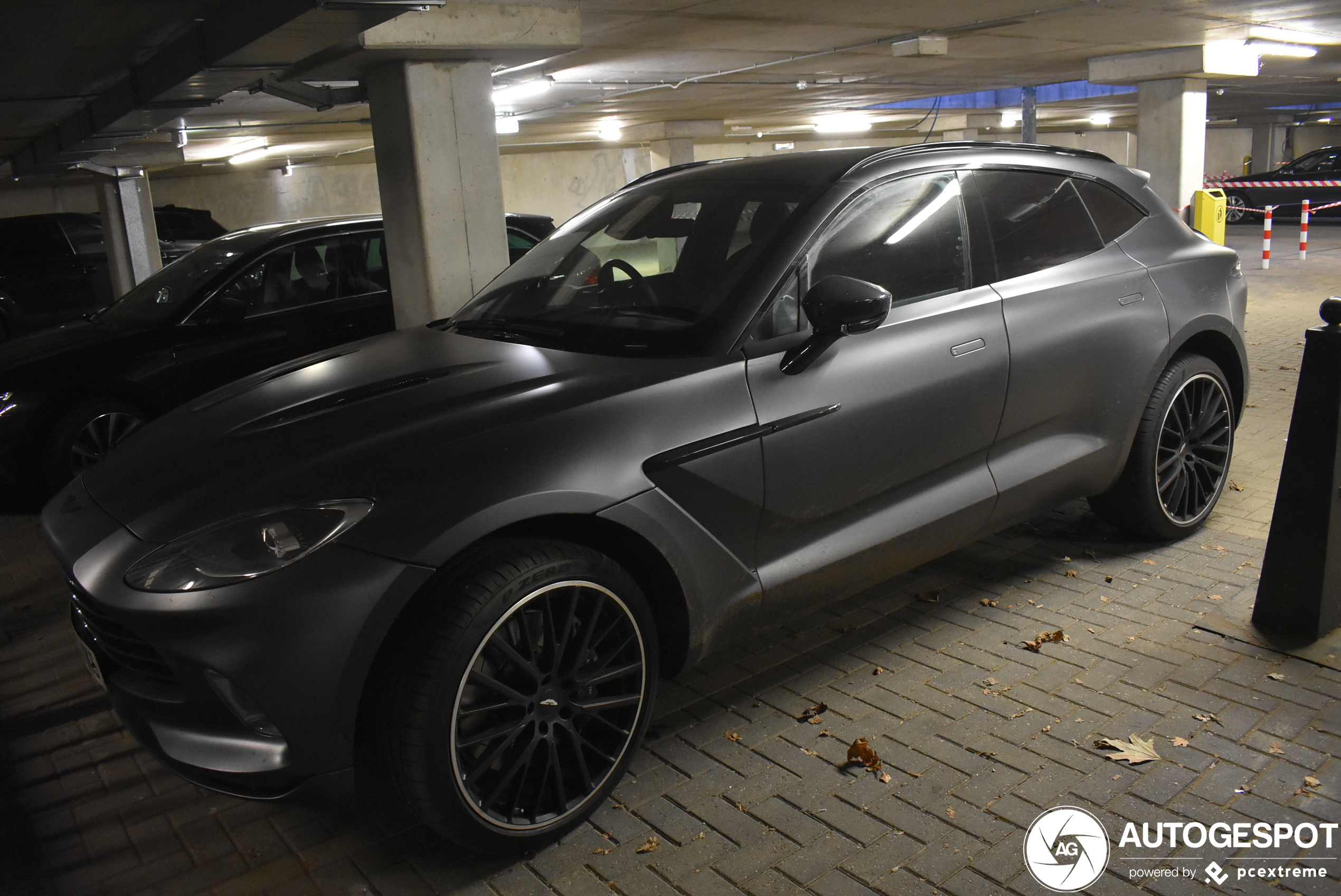 Aston Martin DBX