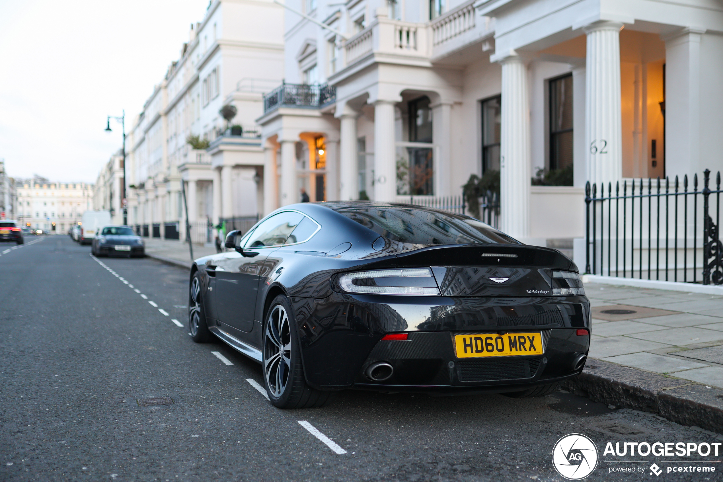 Aston Martin V12 Vantage