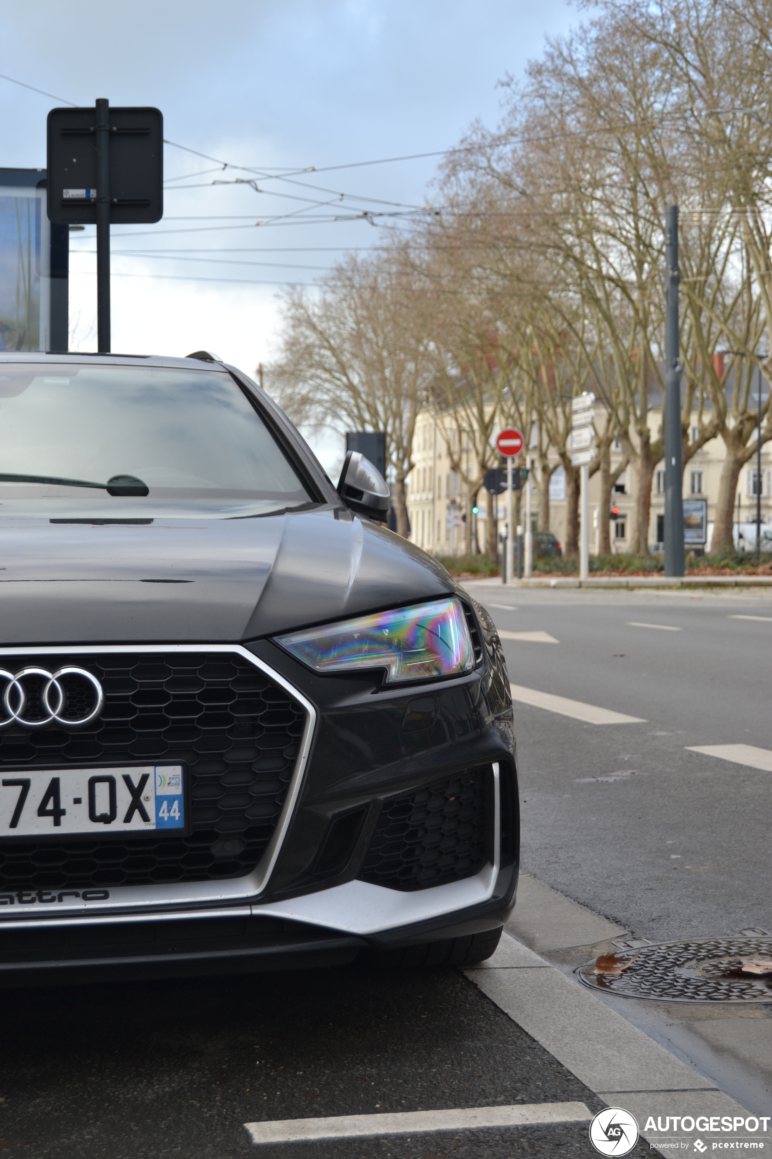 Audi RS4 Avant B9