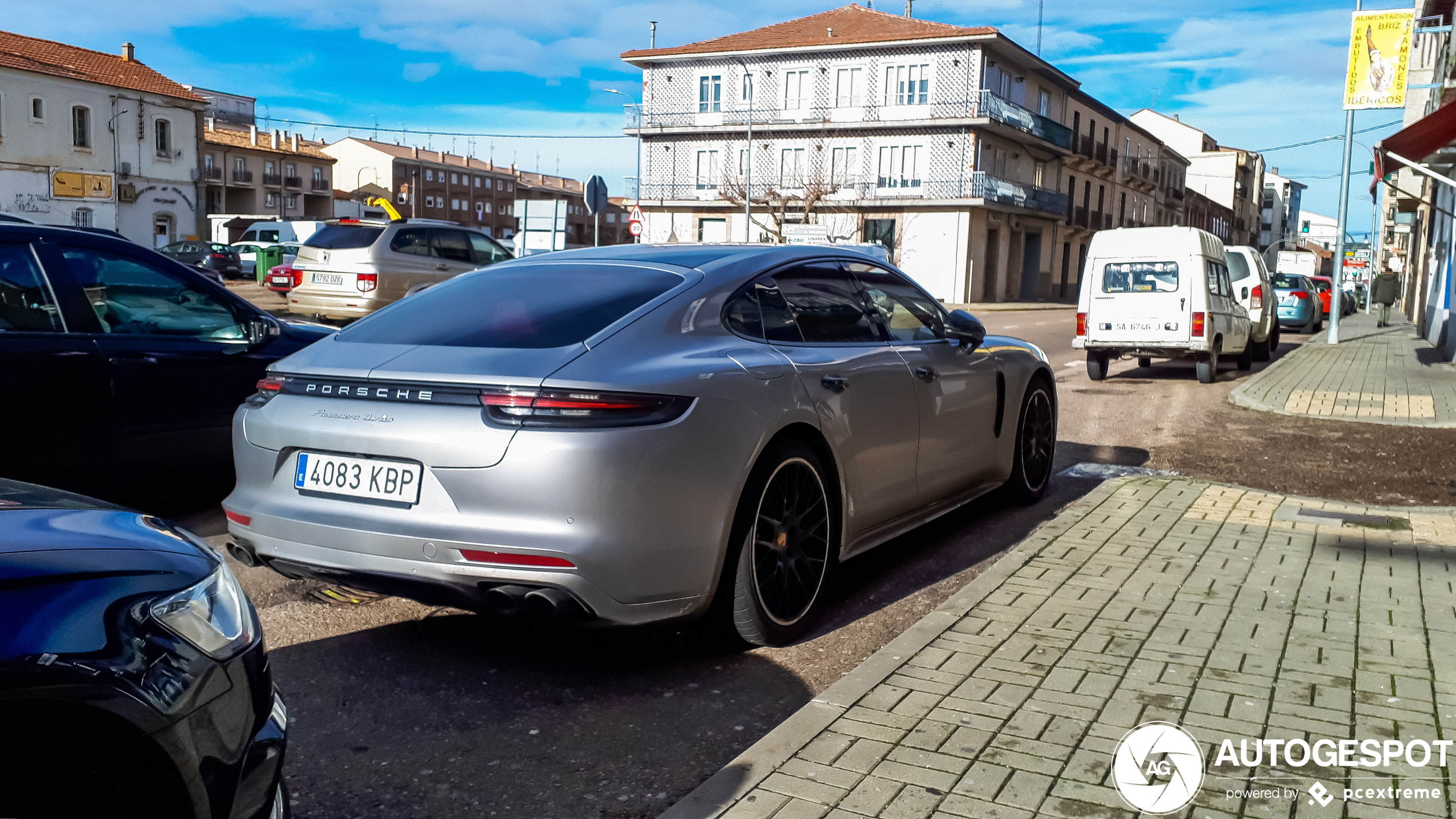 Porsche 971 Panamera Turbo