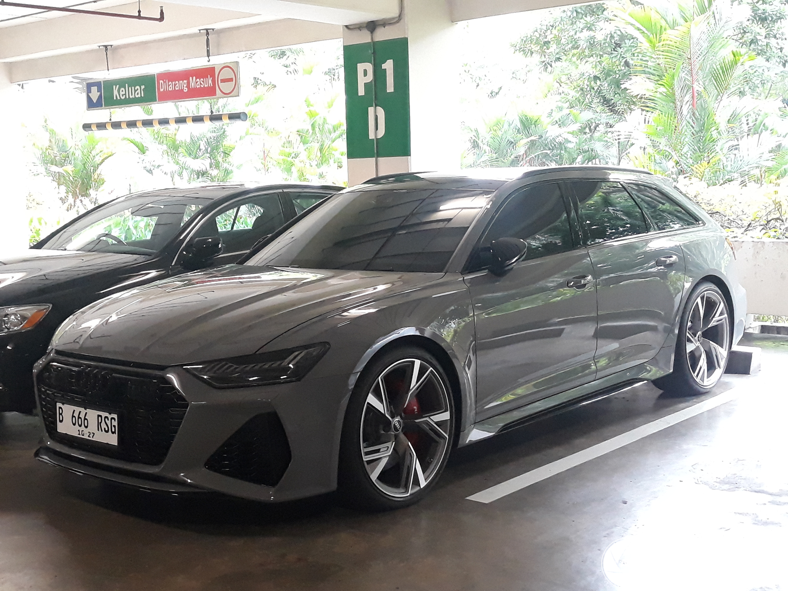 Audi RS6 Avant C8