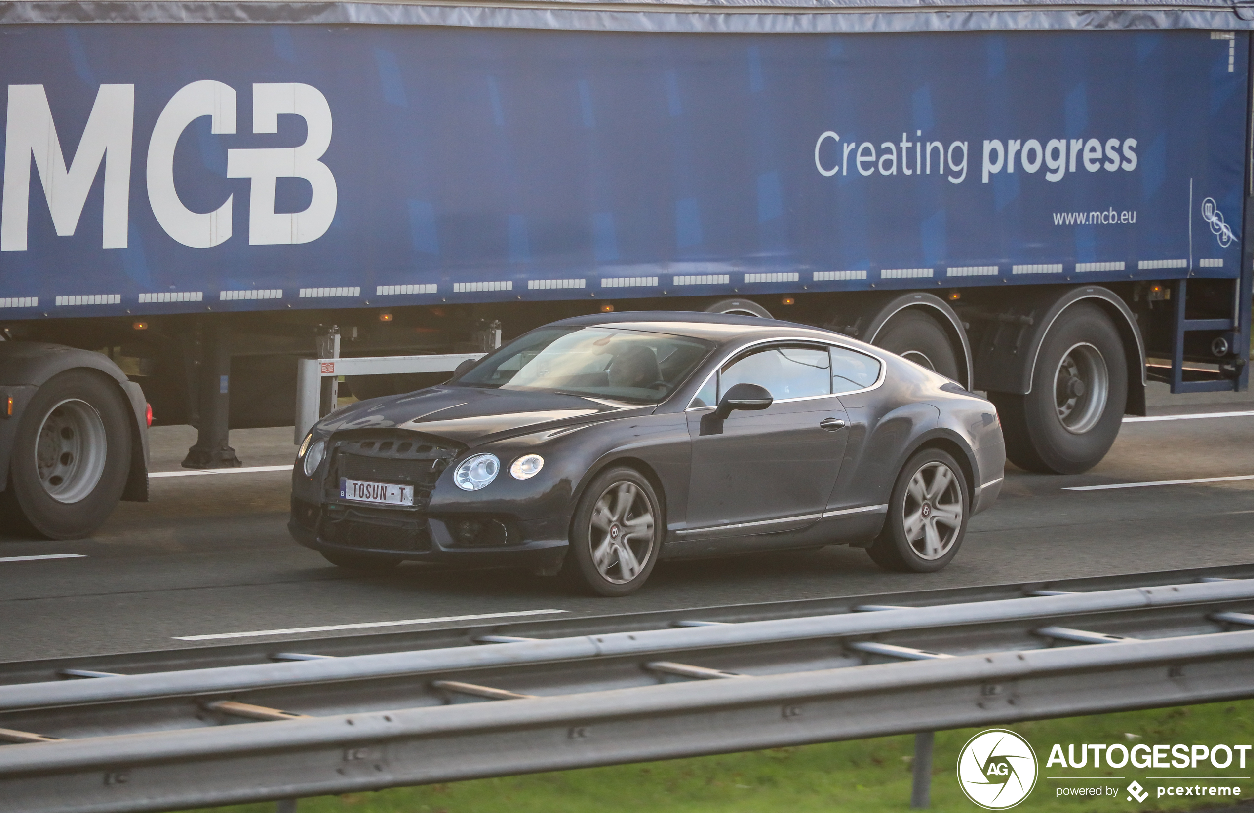 Bentley Continental GT V8