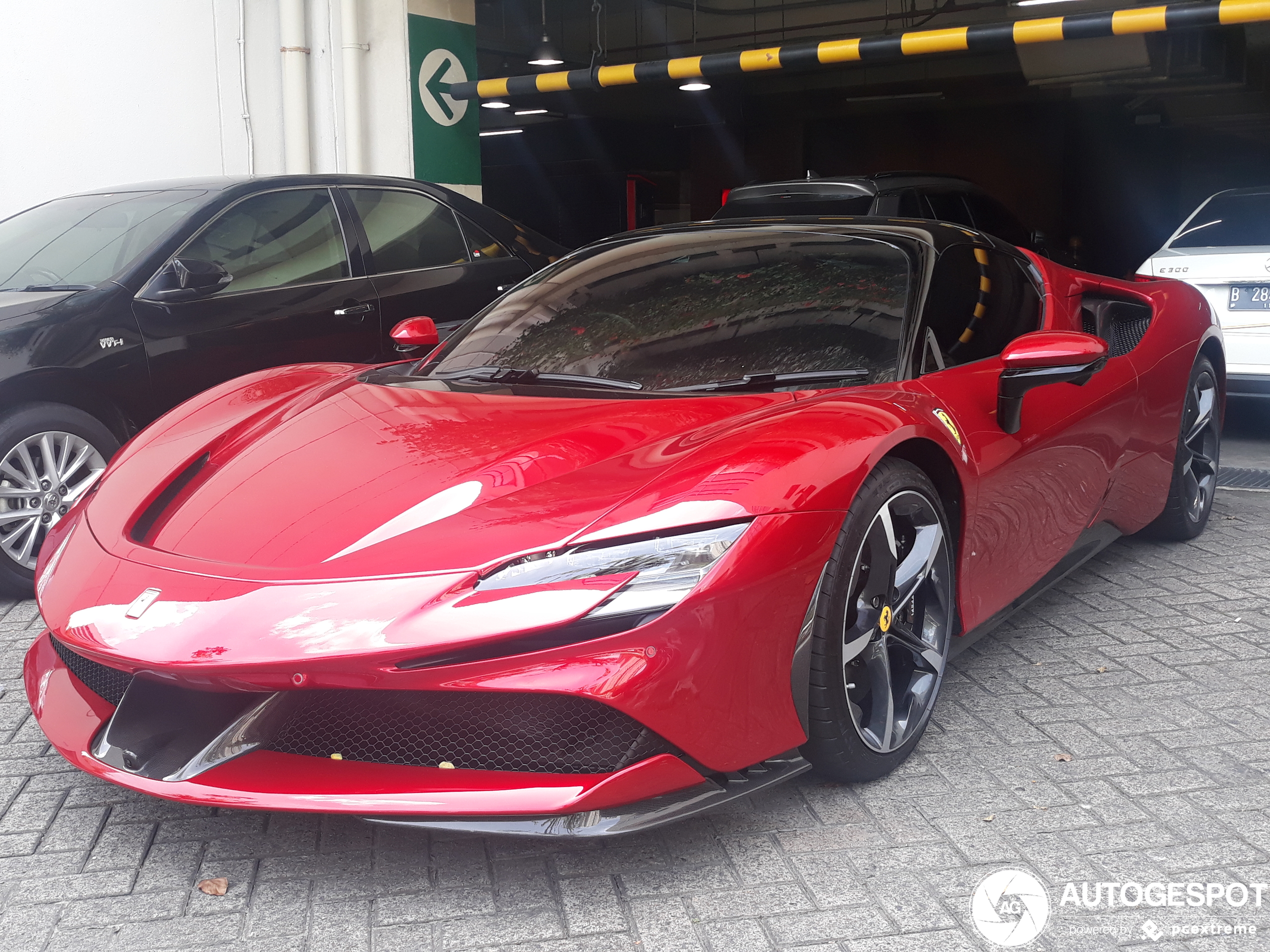 Ferrari SF90 Spider