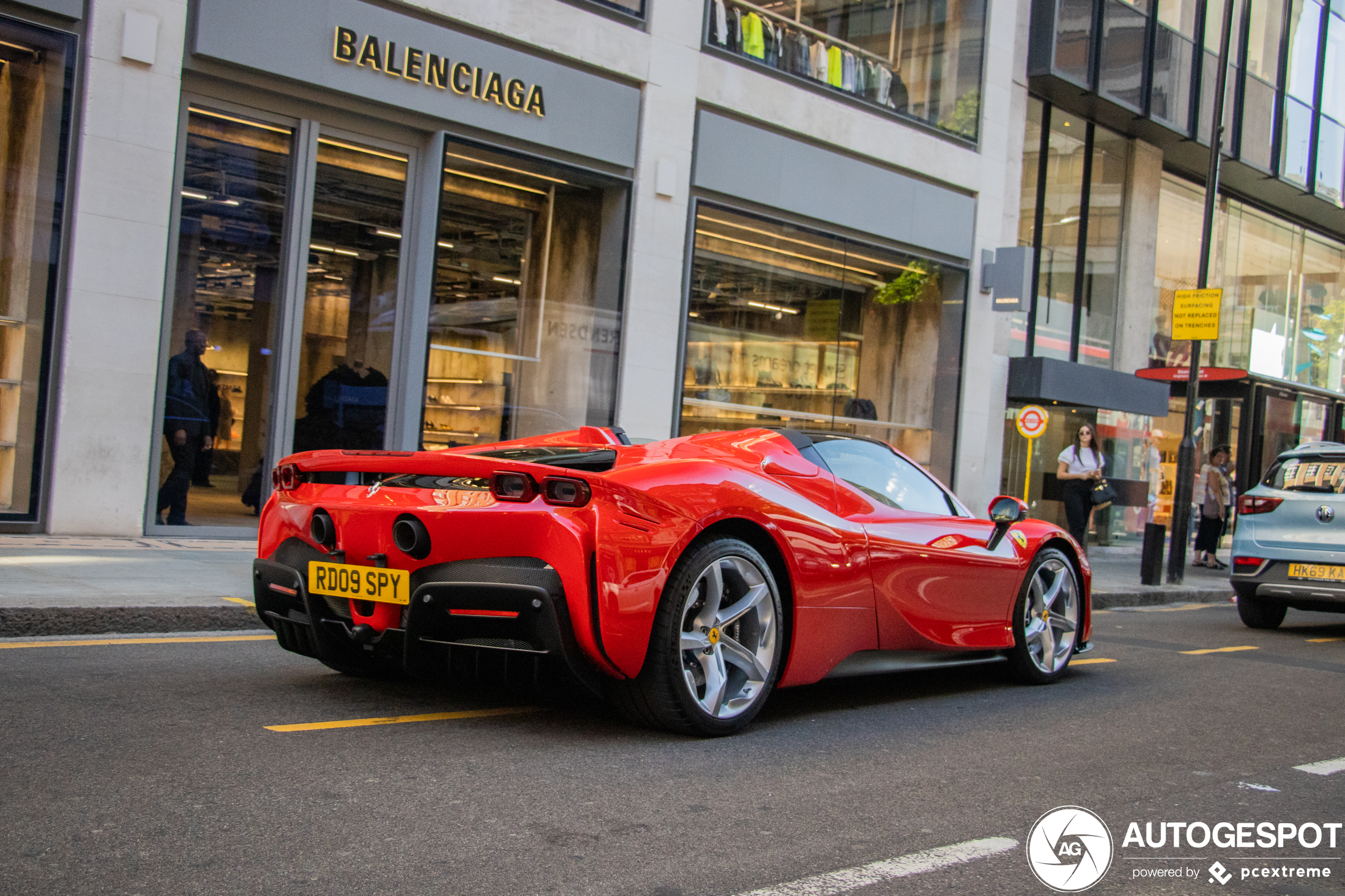 Ferrari SF90 Spider