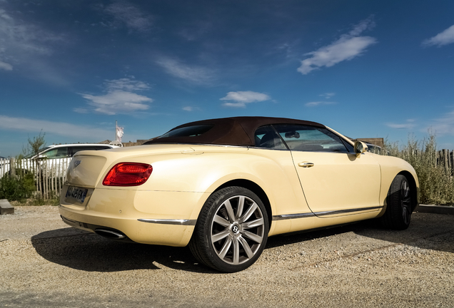 Bentley Continental GTC 2012