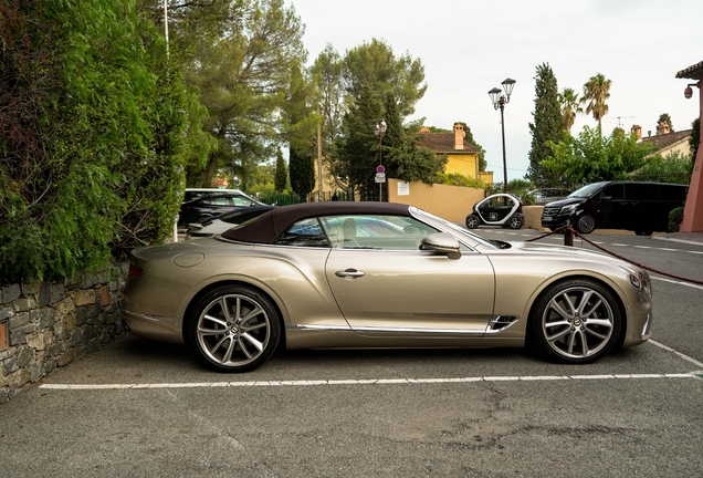 Bentley Continental GTC 2019