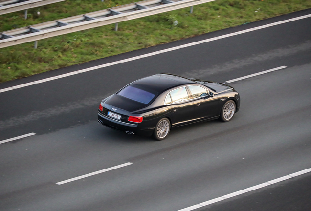 Bentley Flying Spur V8