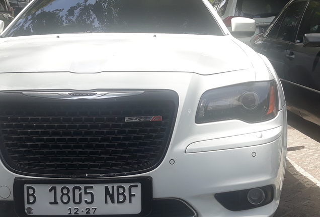 Chrysler 300C SRT8 2013