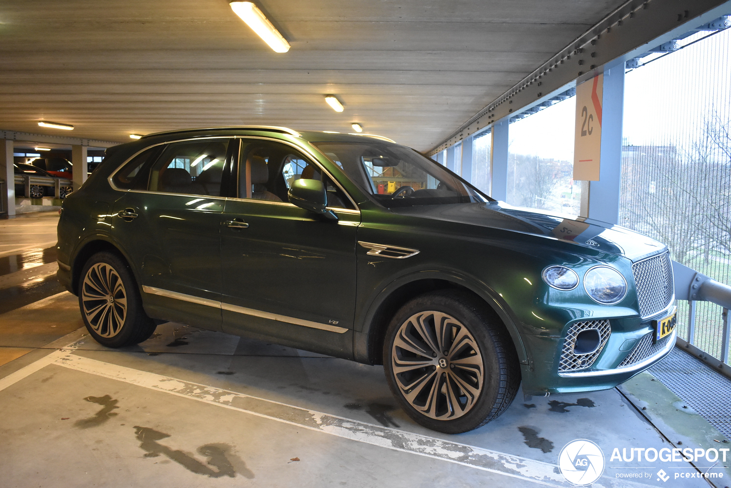 Bentley Bentayga V8 2021