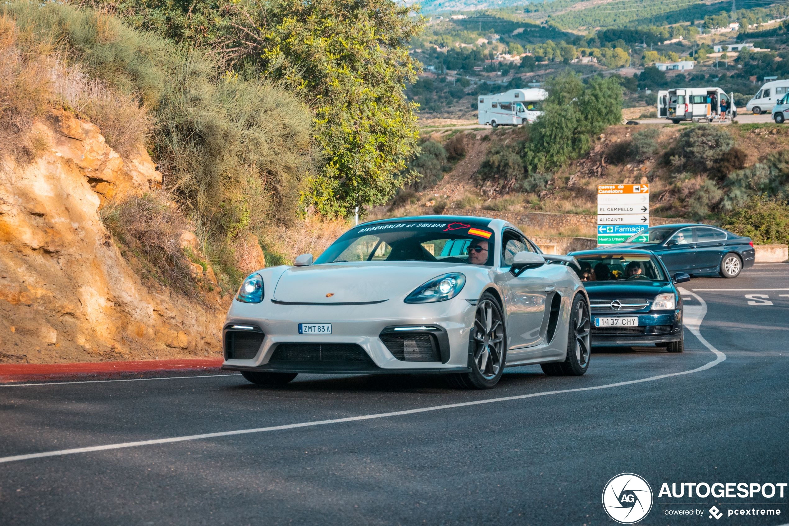 Porsche 718 Cayman GT4