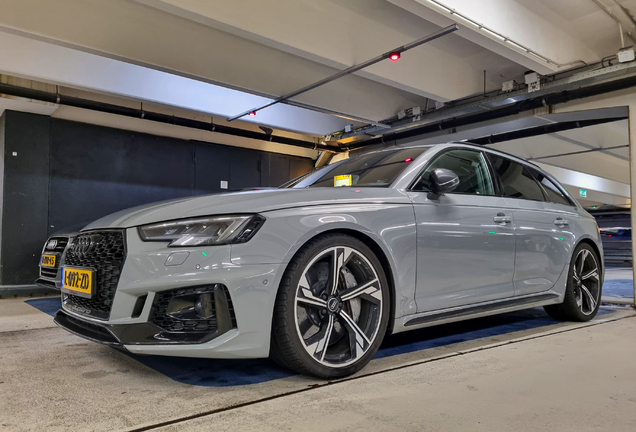 Audi RS4 Avant B9