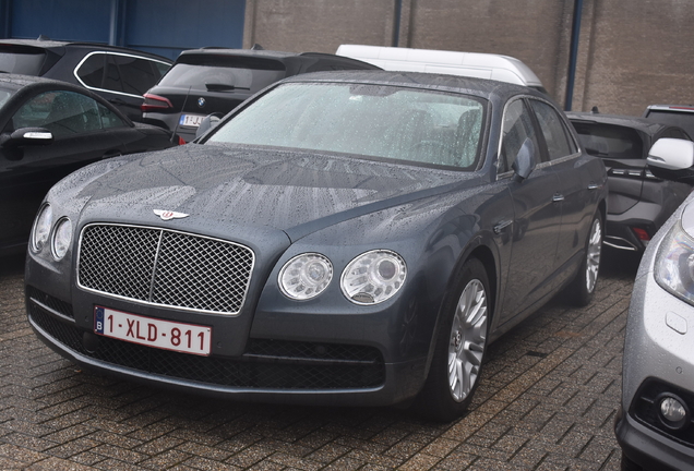 Bentley Flying Spur V8