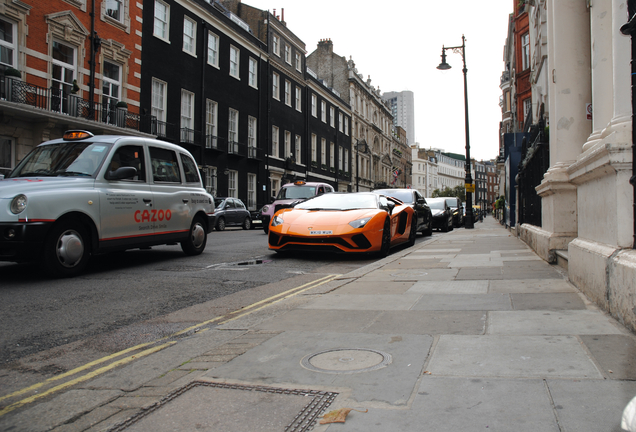 Lamborghini Aventador S LP740-4 Roadster