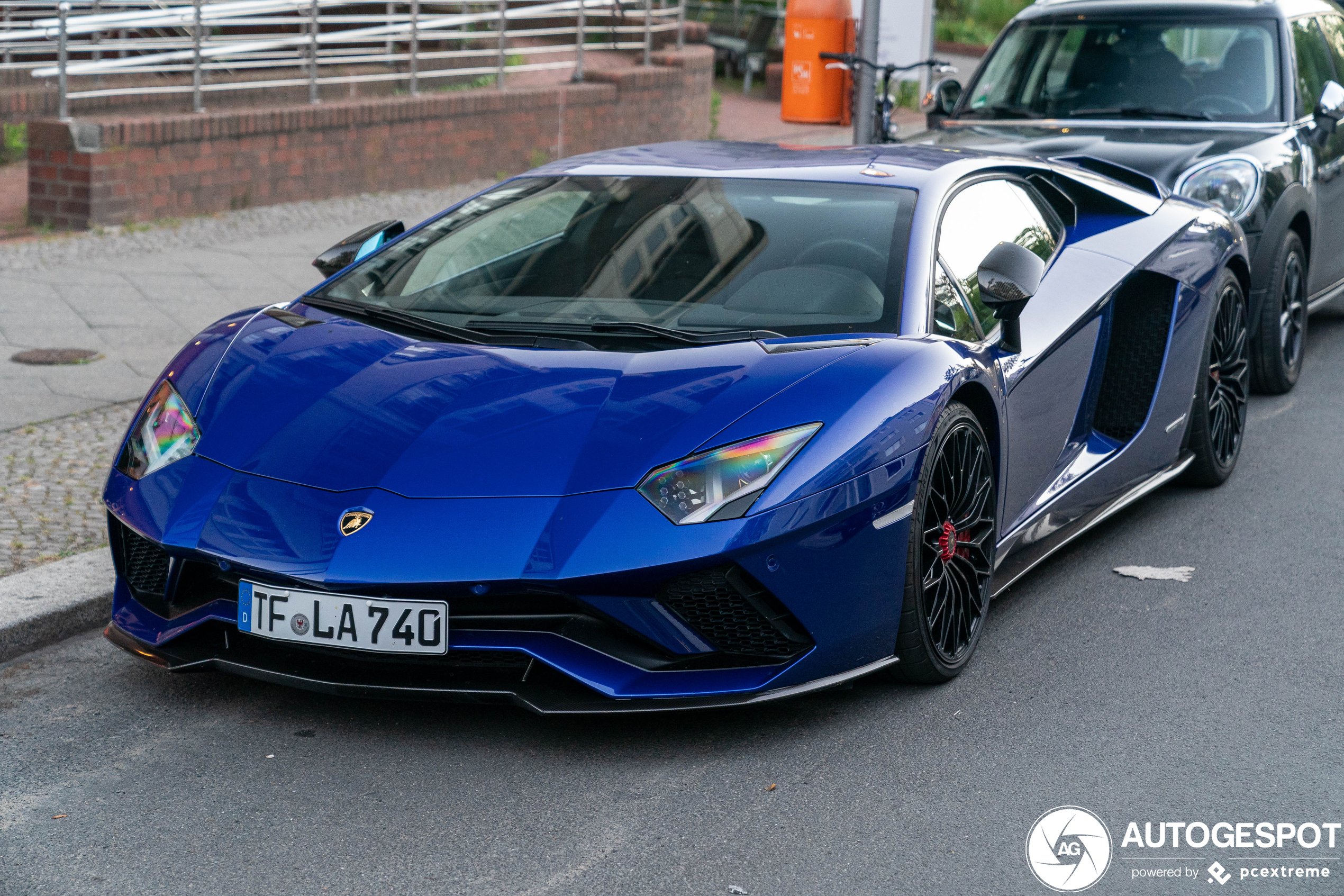 Lamborghini Aventador S LP740-4