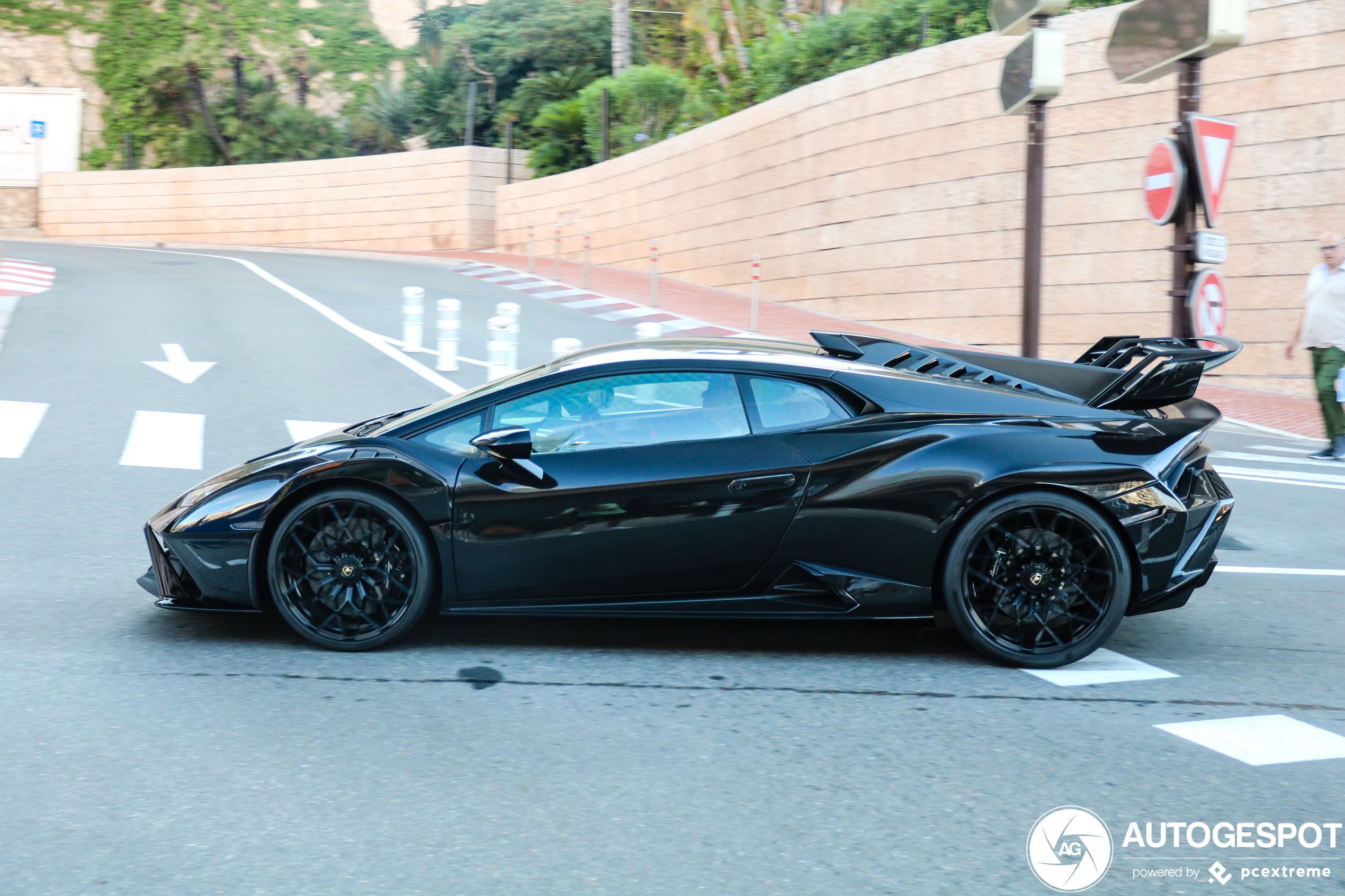 Lamborghini Huracán LP640-2 STO