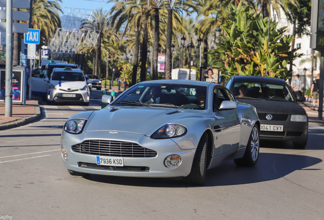 Aston Martin Vanquish S