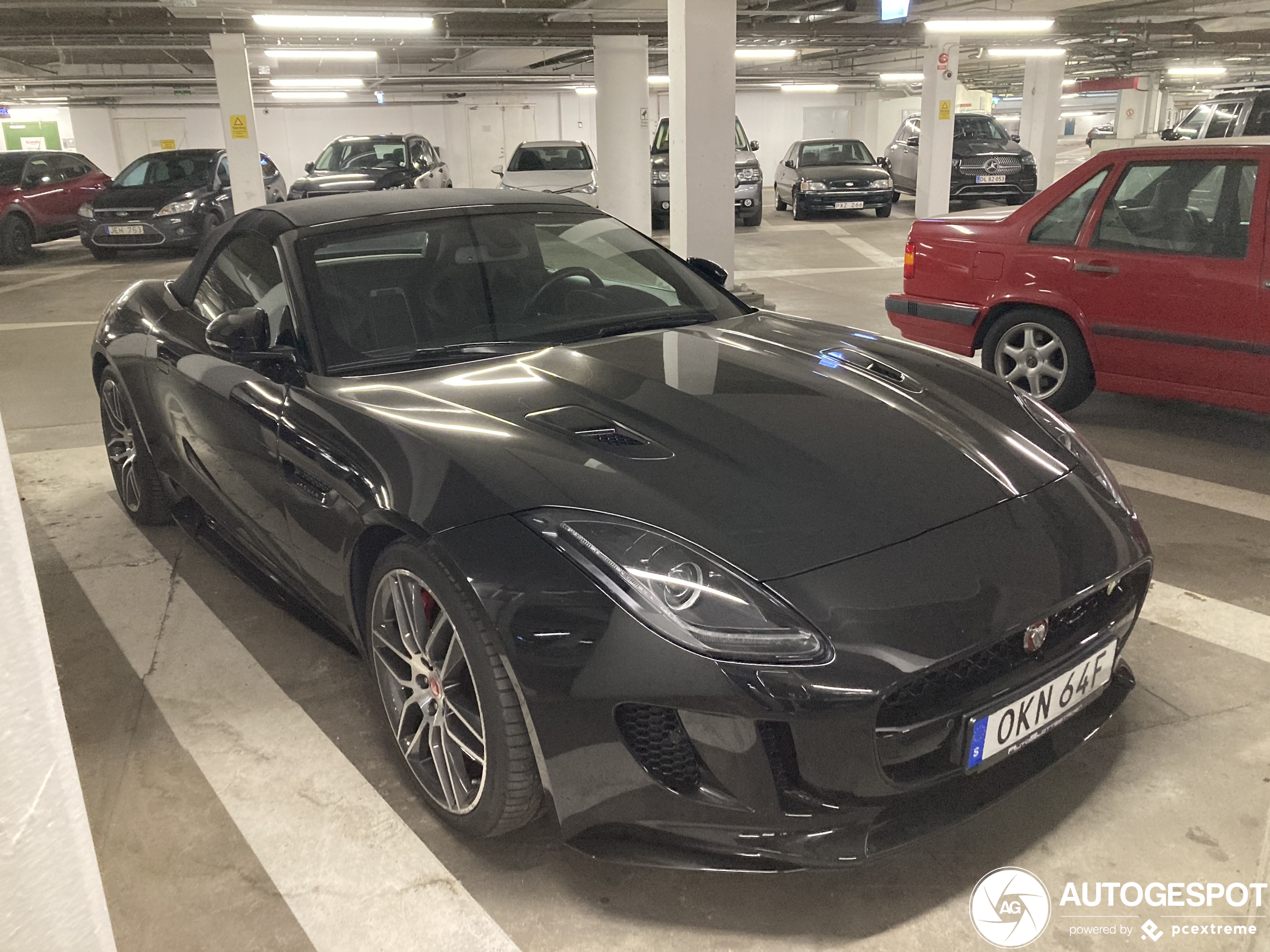 Jaguar F-TYPE R AWD Convertible