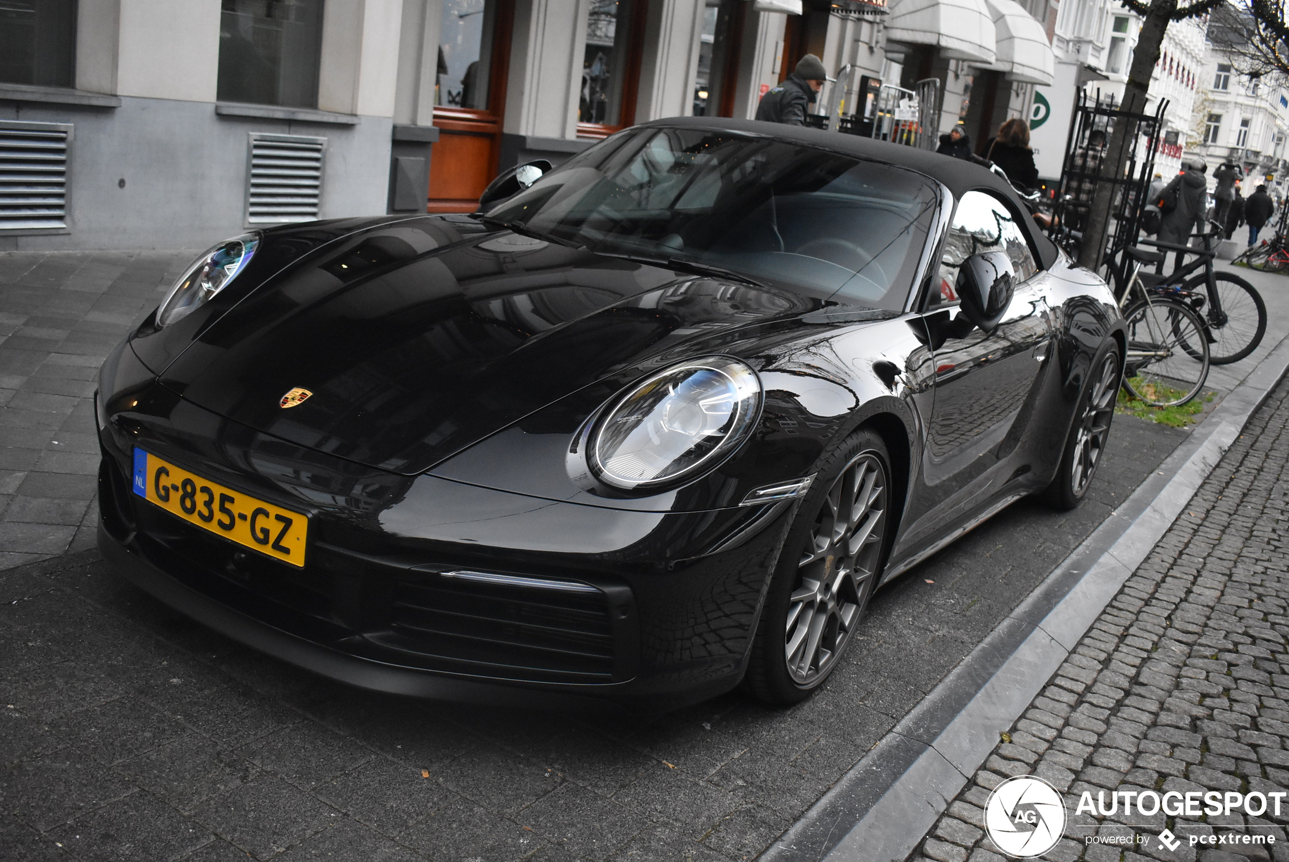 Porsche 992 Carrera 4S Cabriolet