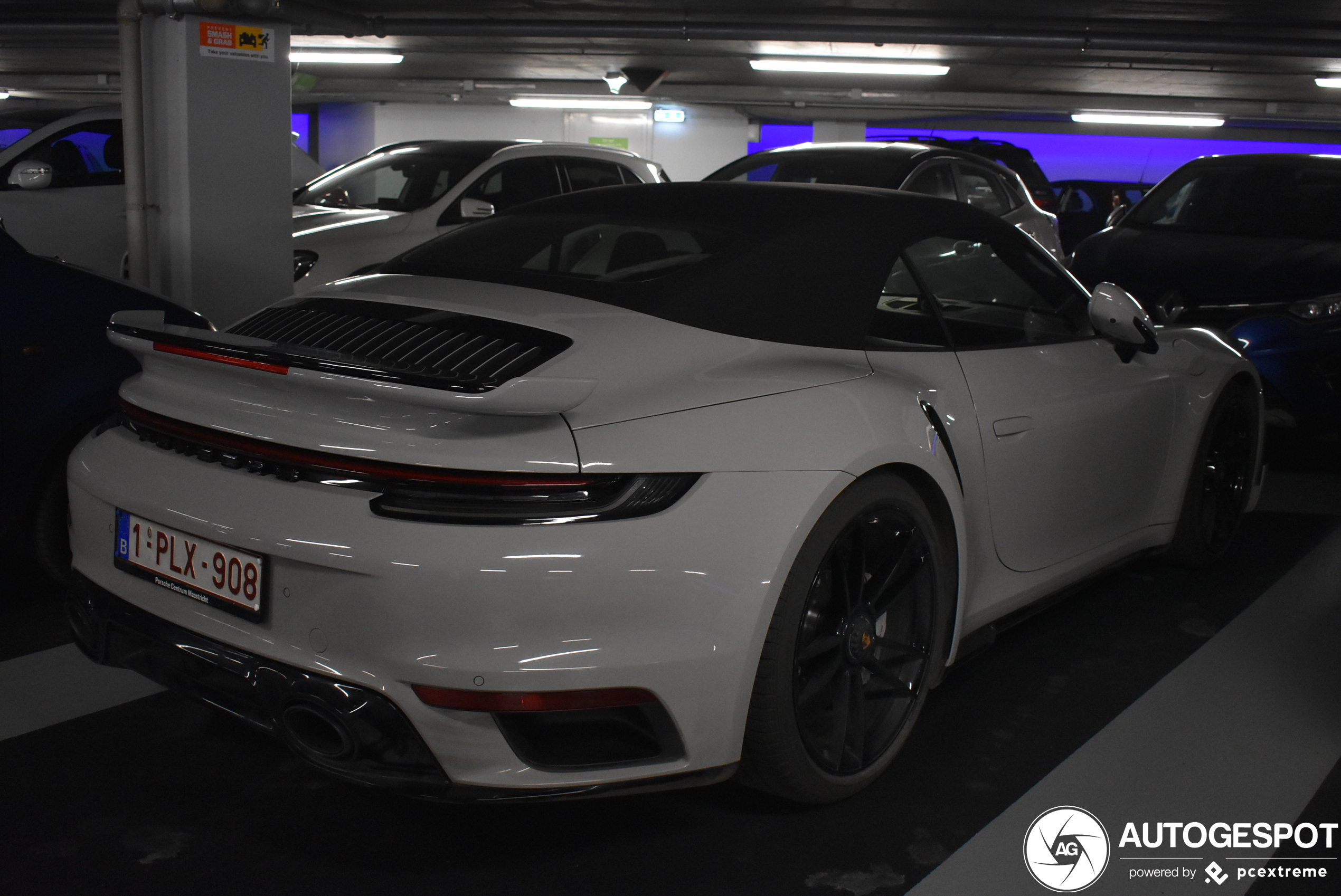 Porsche 992 Turbo S Cabriolet