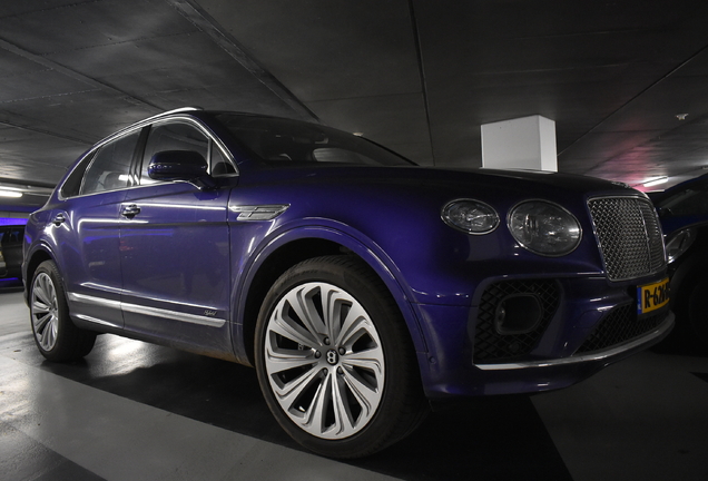 Bentley Bentayga Hybrid 2021