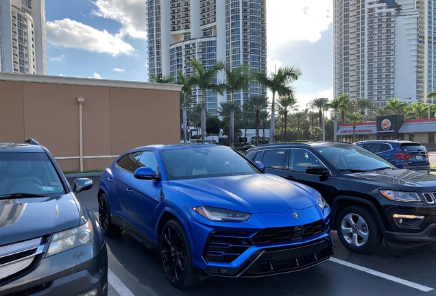 Lamborghini Urus